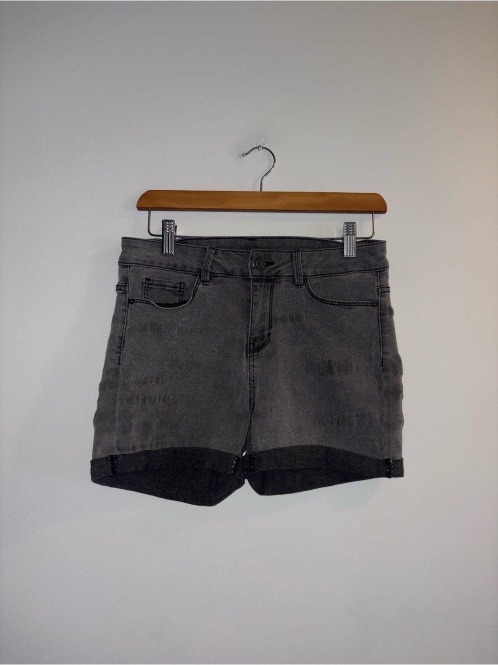 Vero Moda | Black Denim Shorts